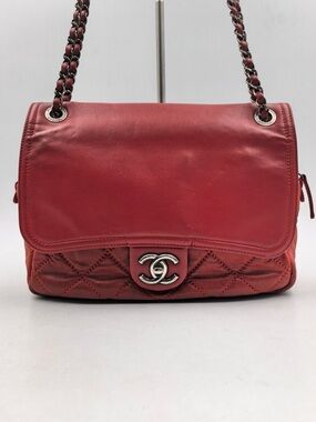 CHANEL Red Quilted Leather Flap Shoulder Bag with CC Turn-Lock